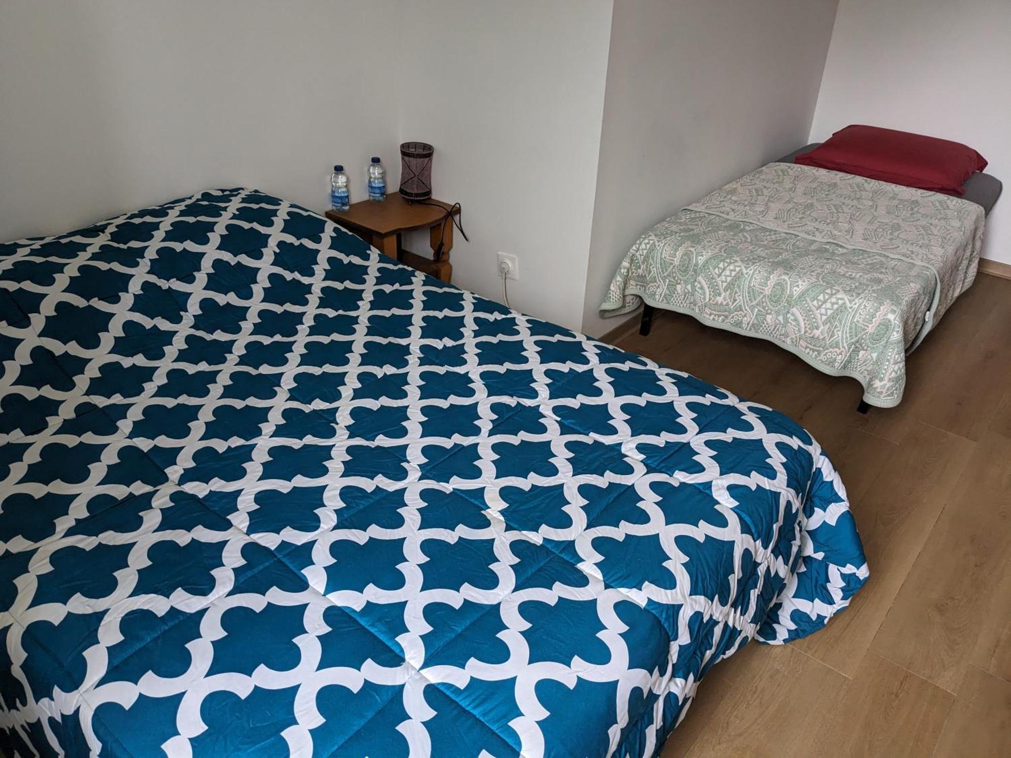 エスタン Chez Cornelia Bed & Breakfast エクステリア 写真